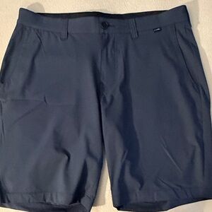 NWOT Men's Travis Mathew Short